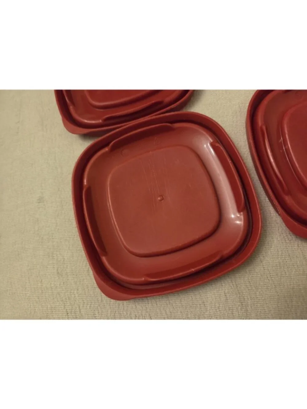 6‎ Rubbermaid 7J58 Red Easy Find Storage Container REPLACEMENT LIDS ONLY